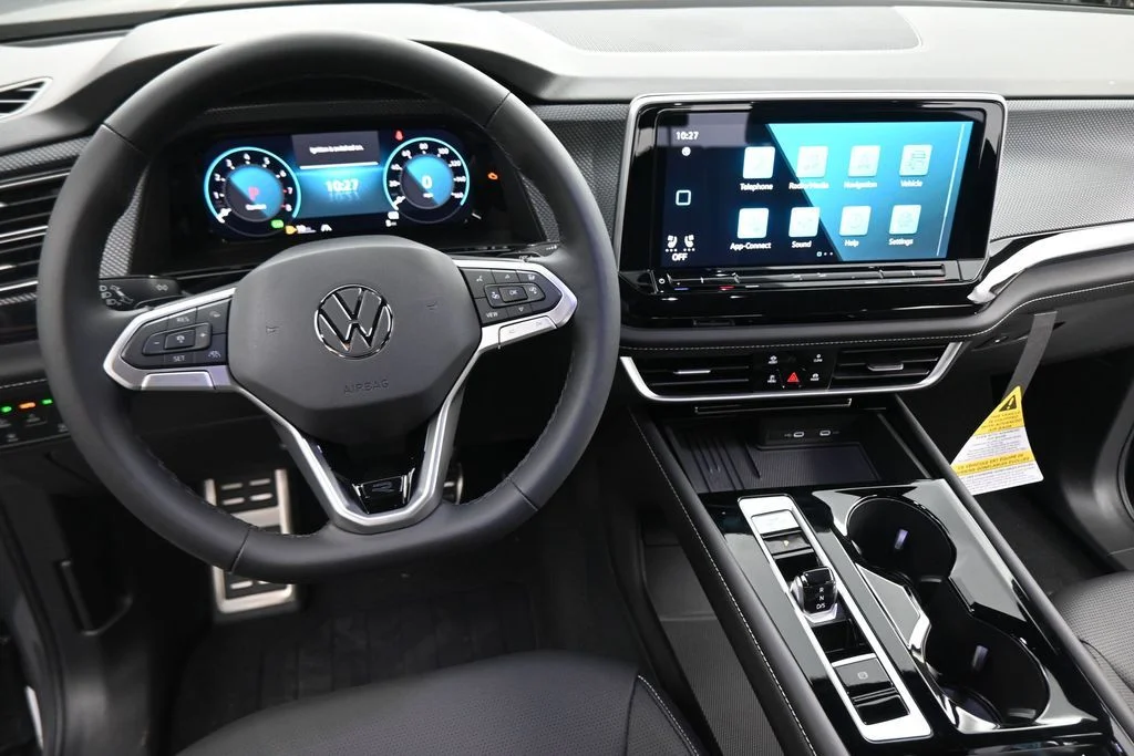 New 2026  Volkswagen 2.0T SEL R-Line Black image 38