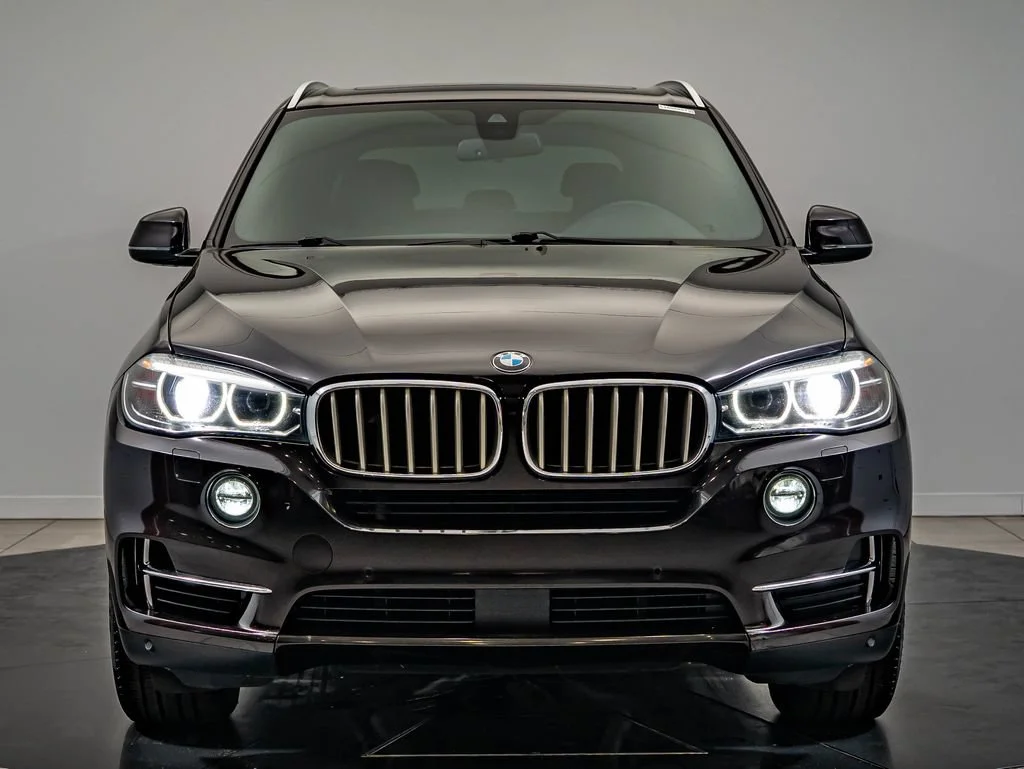 Used 2017 Sparkling Brown Metallic BMW xDrive50i image 2