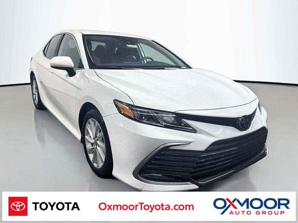 Used 2024 Ice Cap Toyota LE image 1