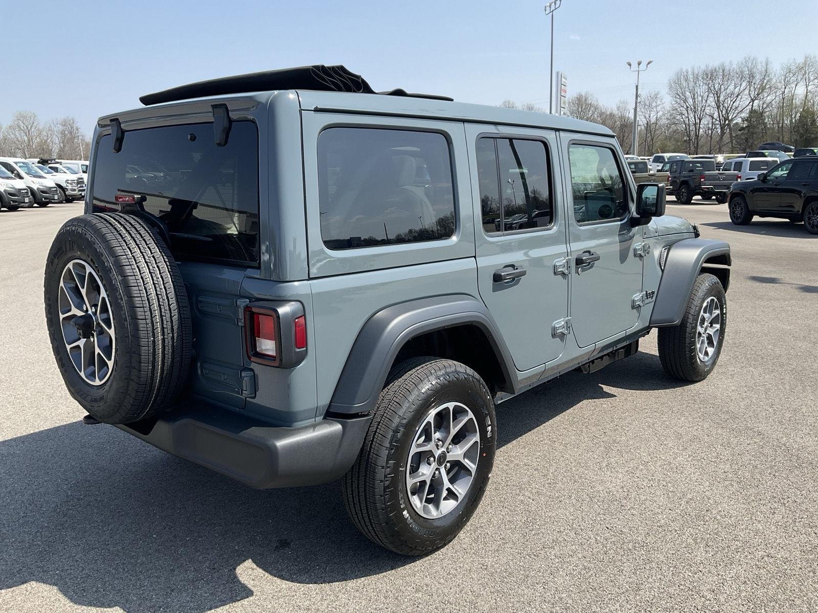 New 2026 Anvil Clearcoat Jeep Sport S image 6