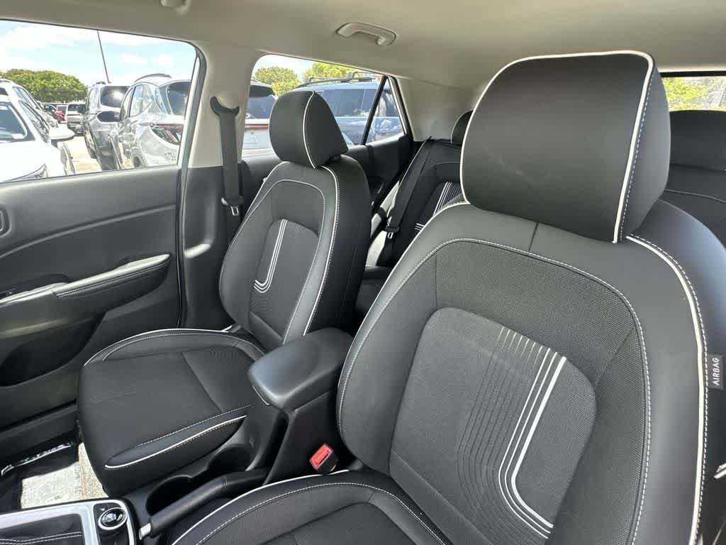 Used 2024 Lunar White Hyundai Limited image 22