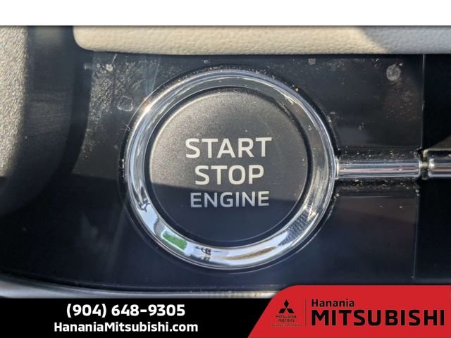 Used 2025 Red Mitsubishi SE image 33