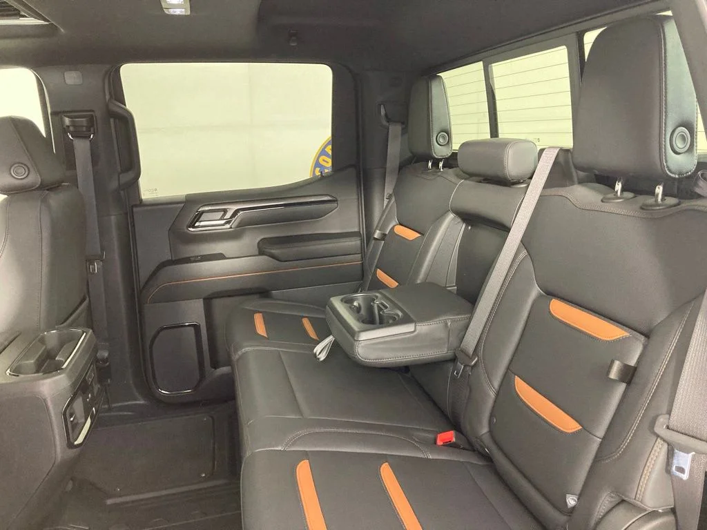 Used 2024 White GMC AT4 image 20