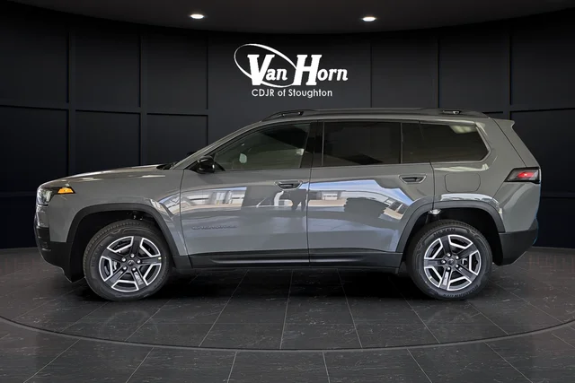 New 2026 Sting-Gray Clear-Coat Exterior Paint Jeep Limited image 6