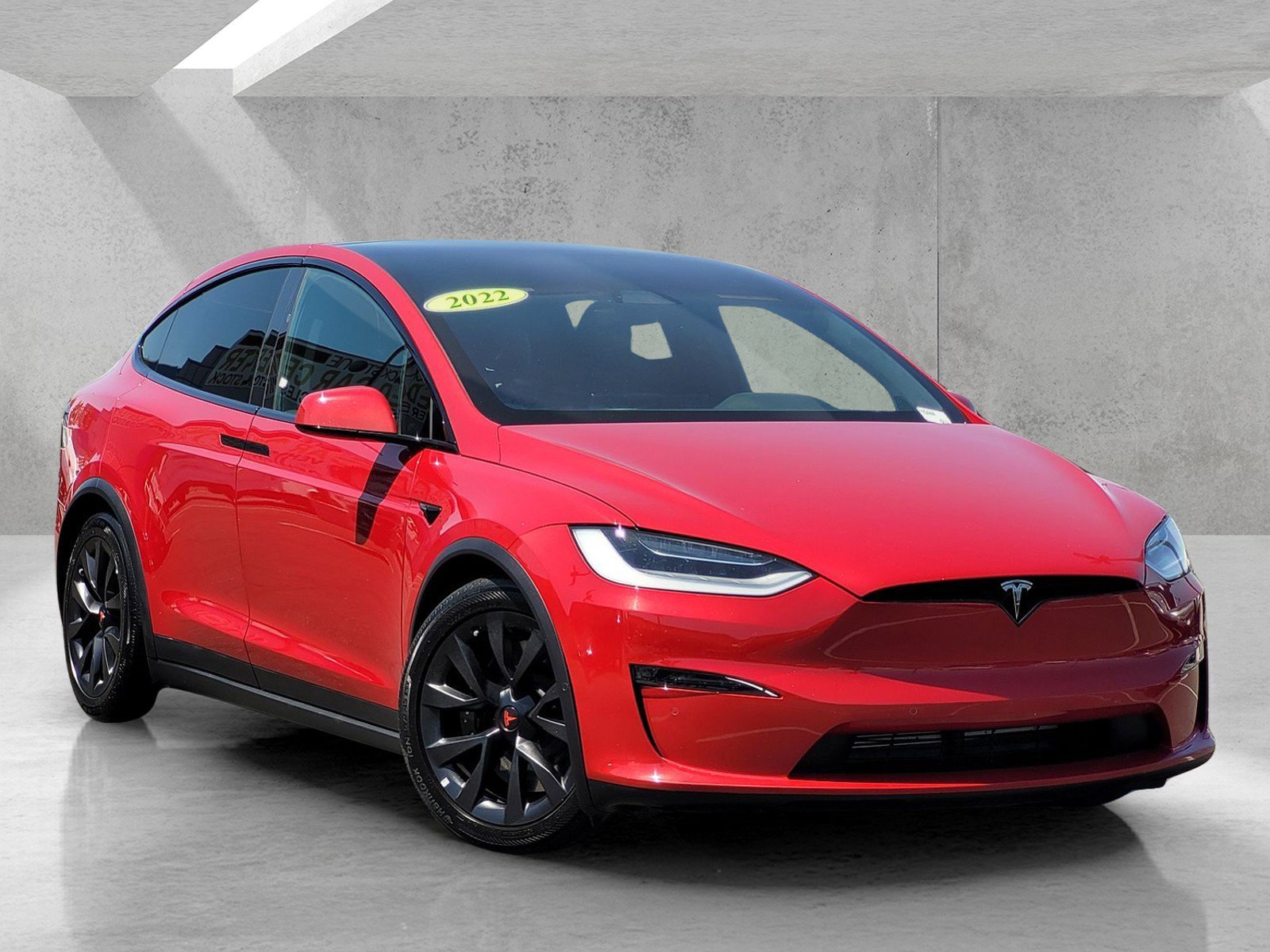 2022 Tesla Model X Long Range's photo