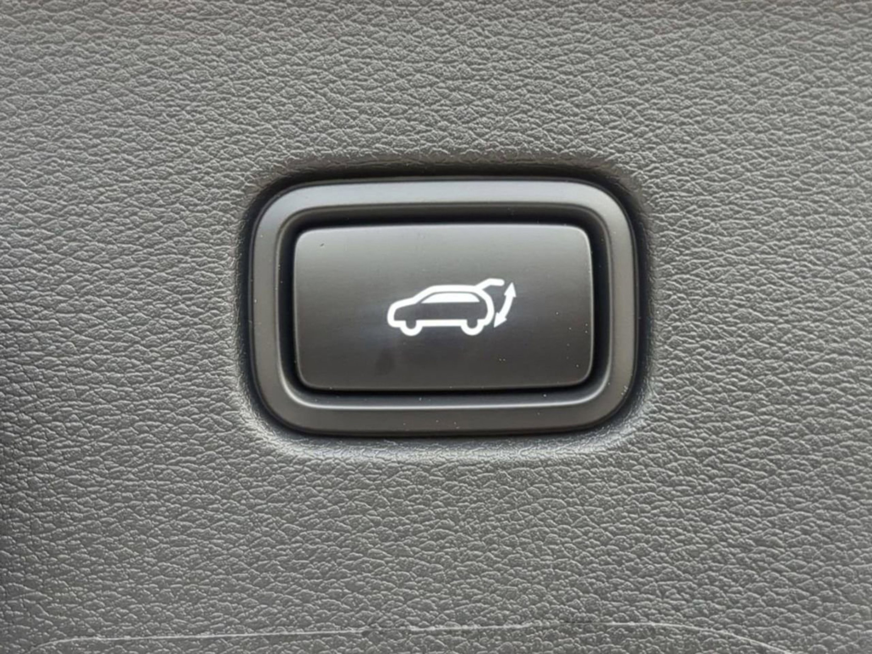 New 2026 Glacial White Pearl Kia SX-Prestige image 12