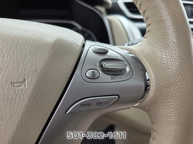Used 2017 White Nissan Platinum image 26