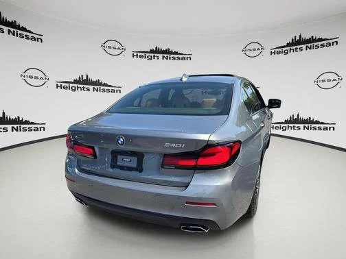 Used 2023 Gray BMW 540i xDrive image 7