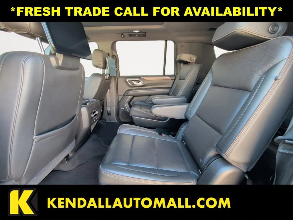 Used 2021 Iridescent Pearl Tricoat Chevrolet High Country image 13