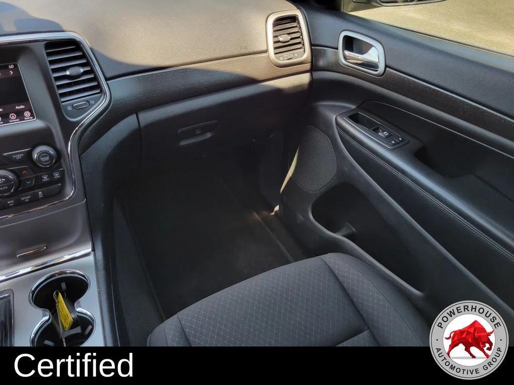 Used 2018 Gray Jeep Laredo E image 20