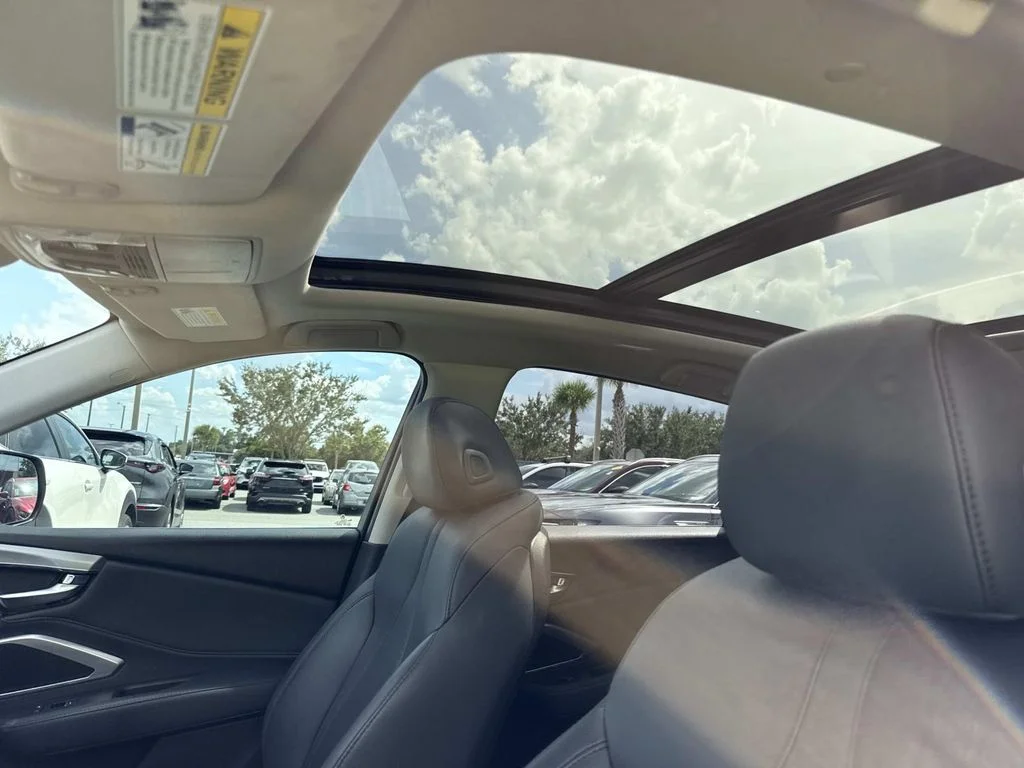 Used 2021  Acura Base image 28