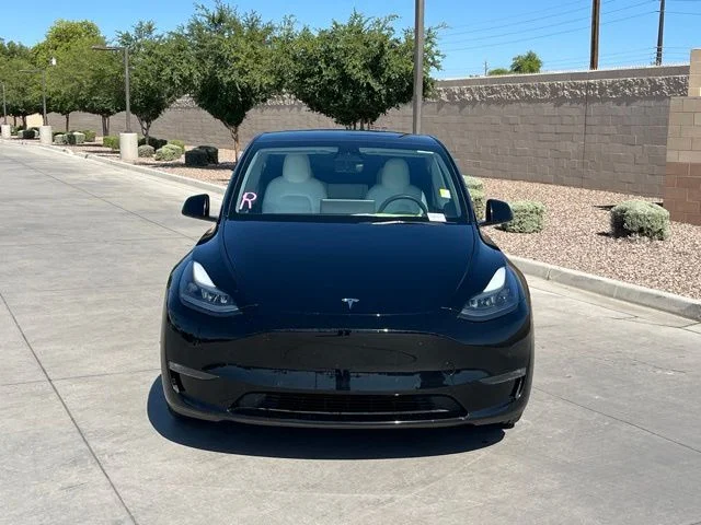 Used 2022 Black Tesla Performance image 3