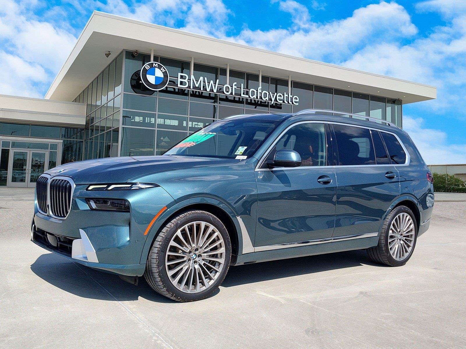 2023 BMW X7