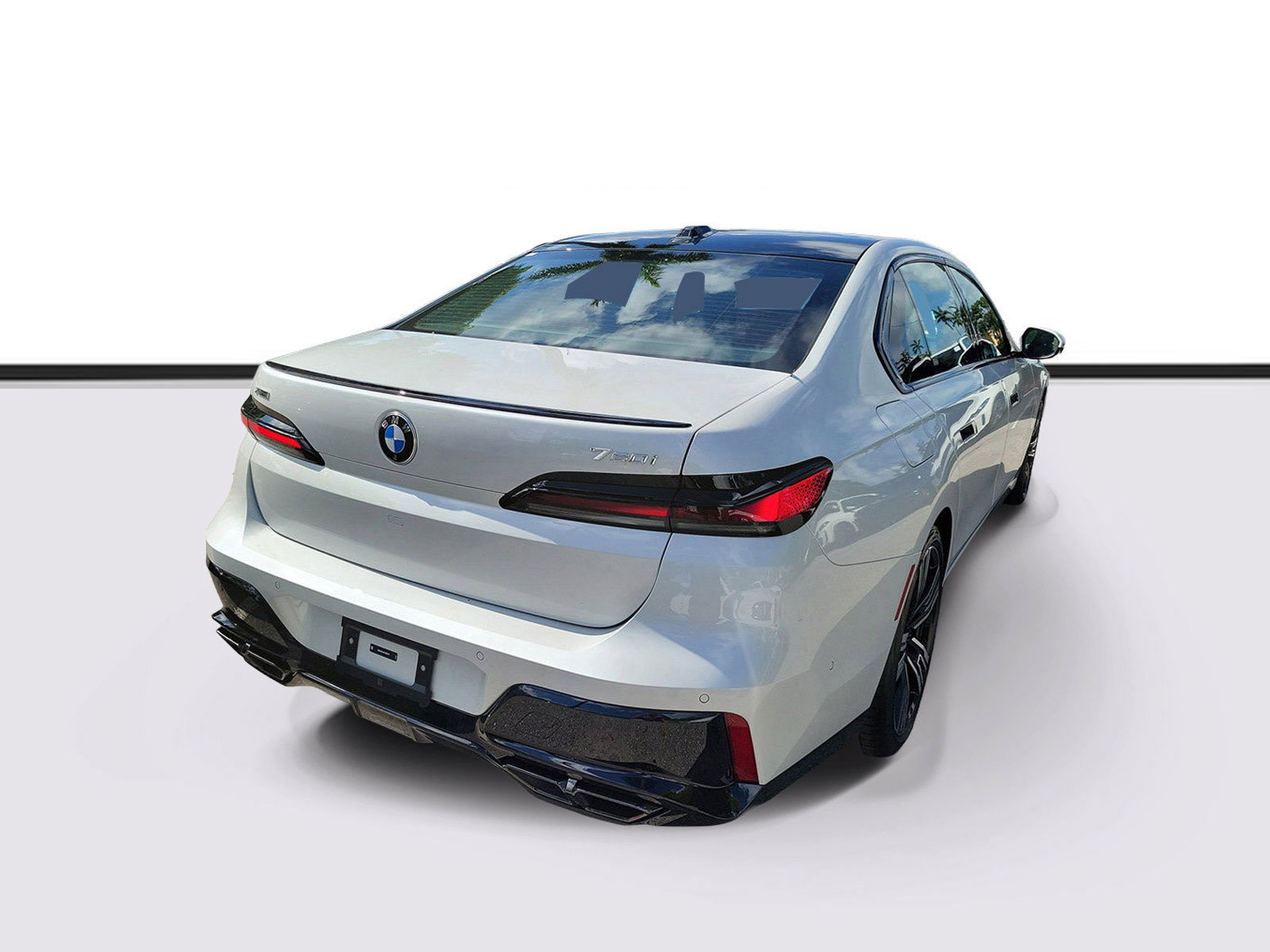 New 2026 Mineral White Metallic BMW 760i xDrive image 4