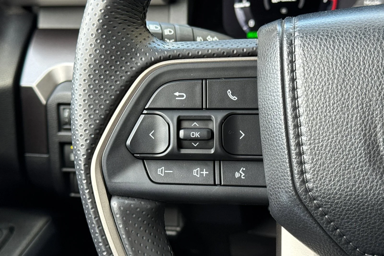 2025 Toyota 4Runner TRD Off-Road - Photo 25