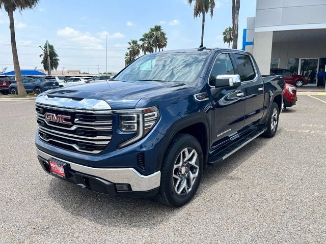 Used 2022 PACIFIC BLUE METALLIC GMC SLT image 3