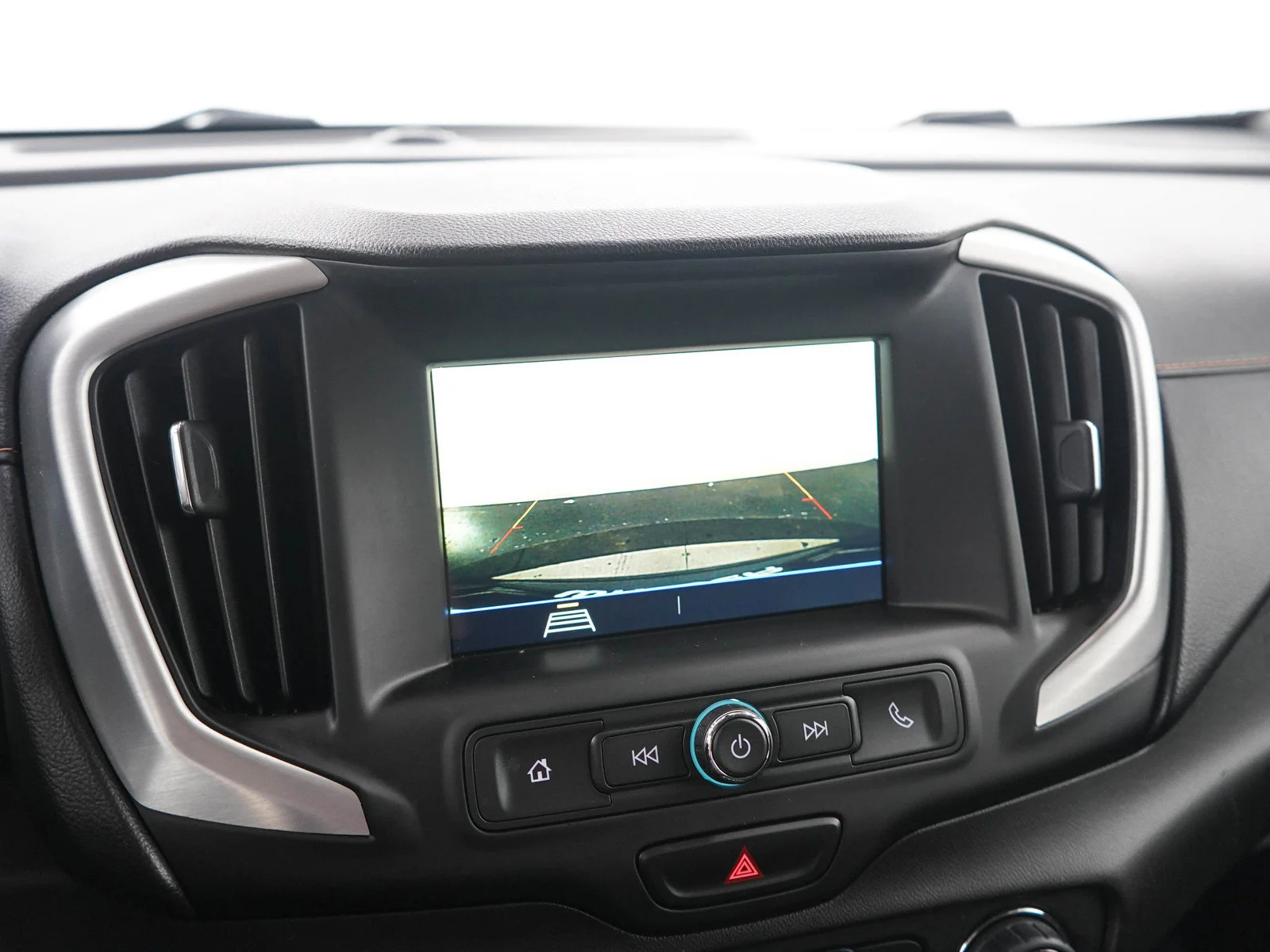 Used 2019 BLUE STEEL METALLIC GMC SLE image 28