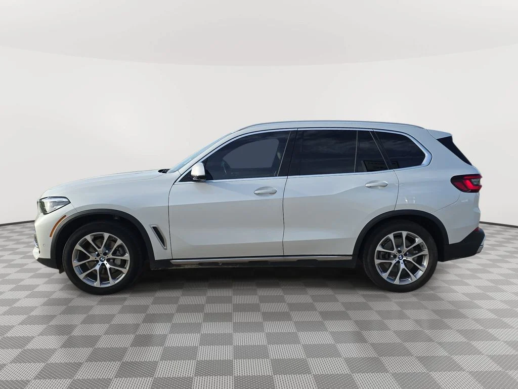 Used 2020 White BMW xDrive40i image 8