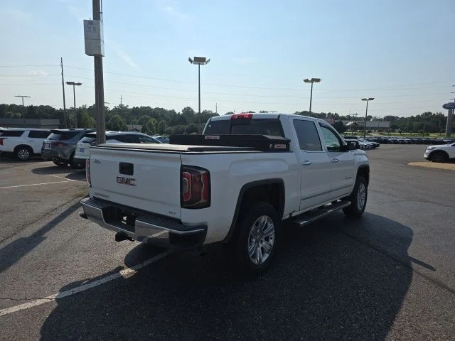 Used 2018 Summit White GMC SLT image 3