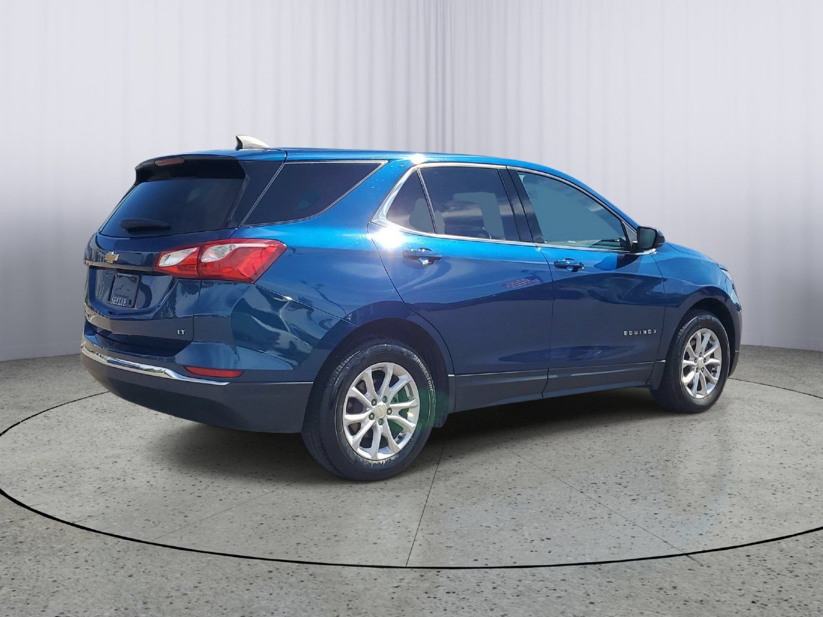 Used 2020 Blue Chevrolet LT image 4