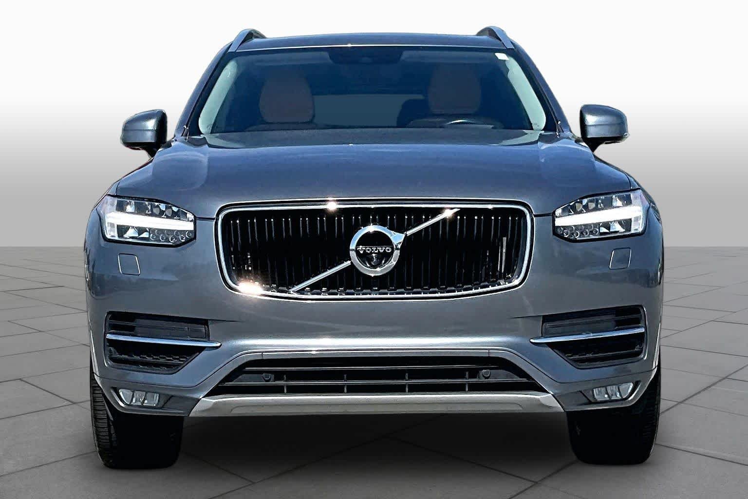 Used 2016 Bright Silver Metallic Volvo T6 Momentum image 4