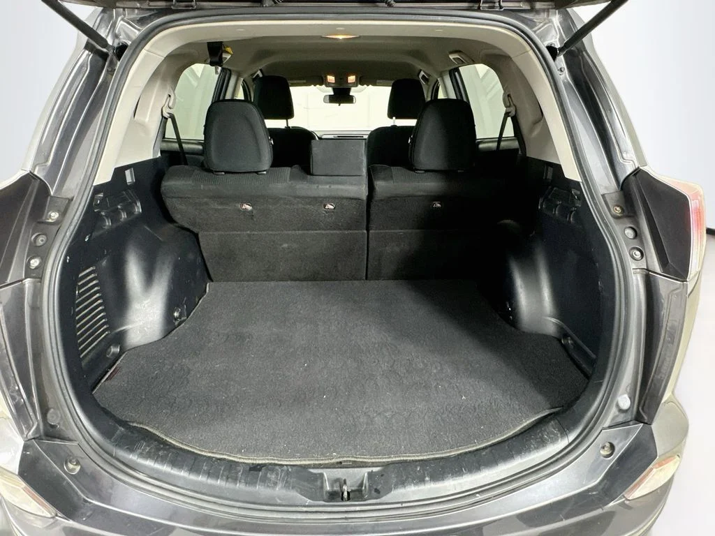 Used 2018 Magnetic Gray Metallic Toyota LE image 29