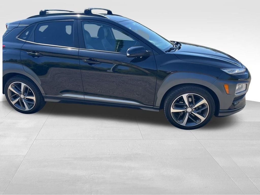 Used 2020 Black Hyundai Ultimate image 17