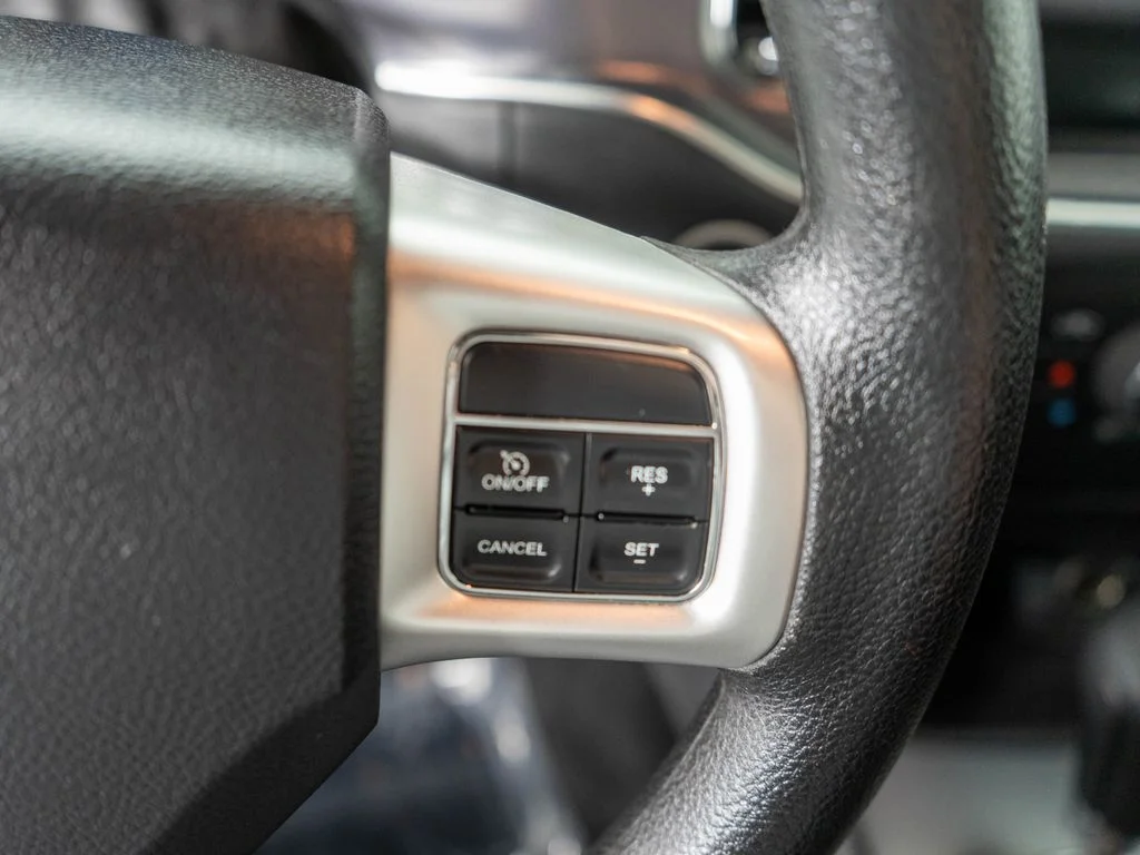 Used 2014 White Dodge SE image 16