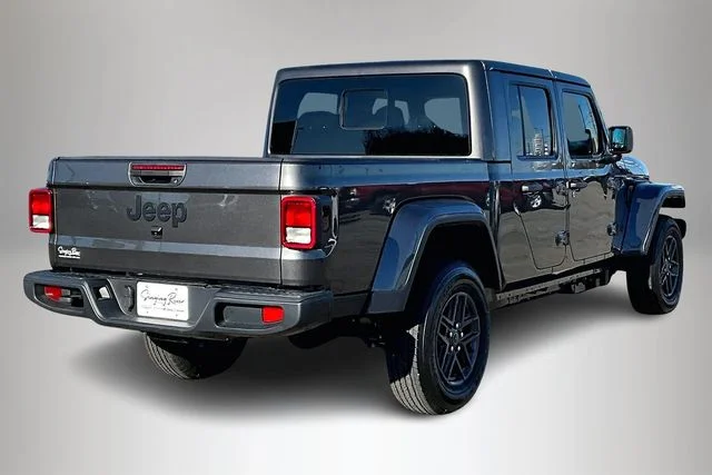 New 2026 Granite Crystal Metallic Clear-Coat Exterior Paint Jeep Sport S image 5