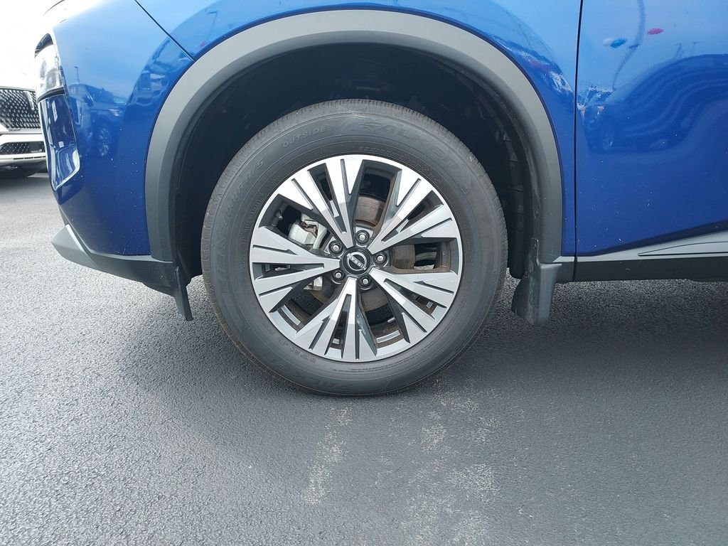 Used 2023 Blue Nissan SV image 10