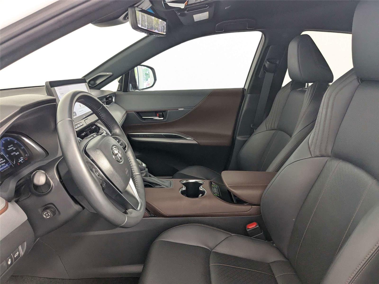 Certified Used 2023 Wind Chill Pearl Toyota Limited image 11