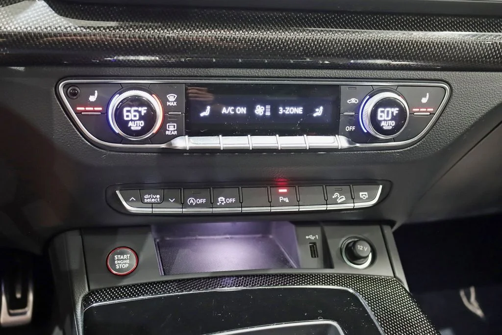 2024 Audi SQ5 Premium