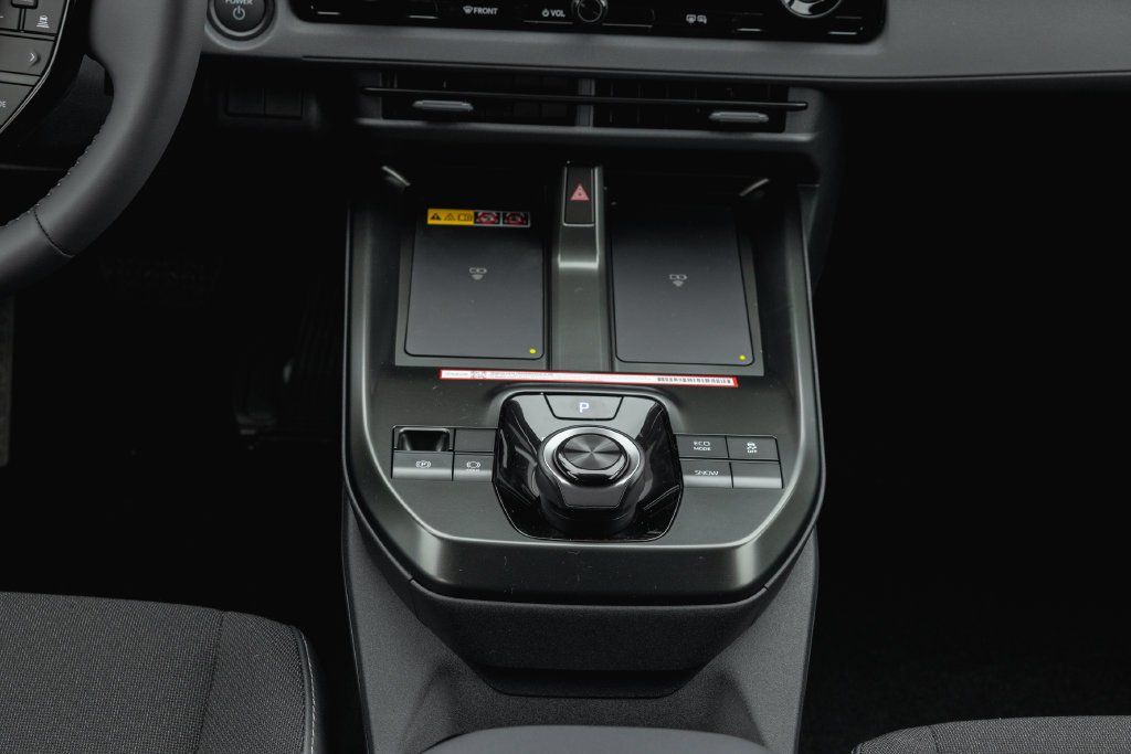 2026 Toyota C-HR SE - Photo 12