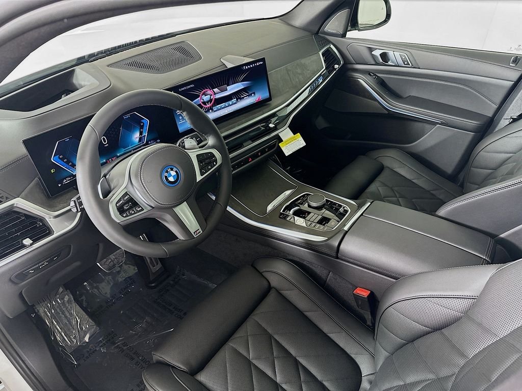 Used 2026 White Metallic BMW xDrive50e image 11