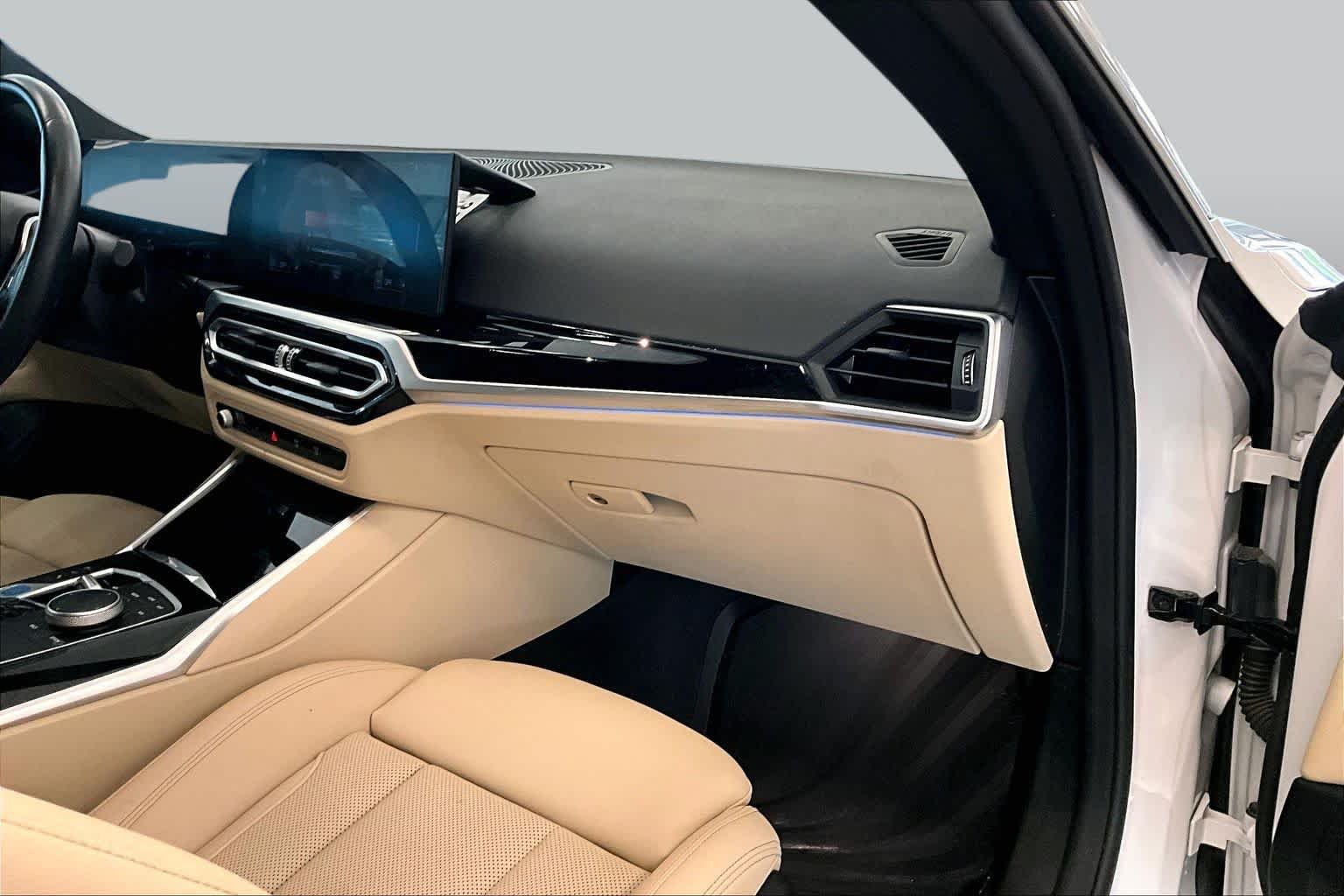 Used 2023 Mineral White Metallic BMW eDrive40 image 17