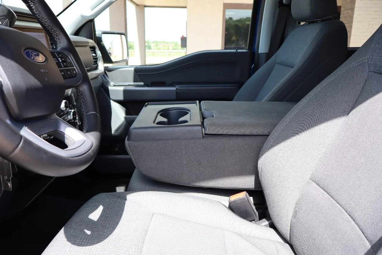 Used 2025 Atlas Blue Ford XLT image 13