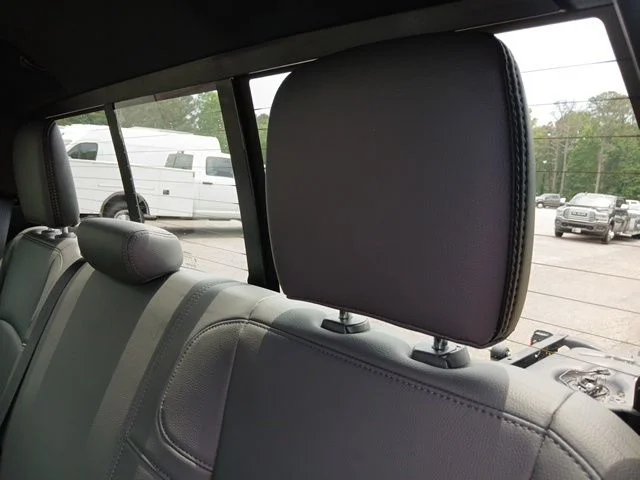 New 2026 Granite Crystal Metallic Clearcoat RAM Tradesman image 15