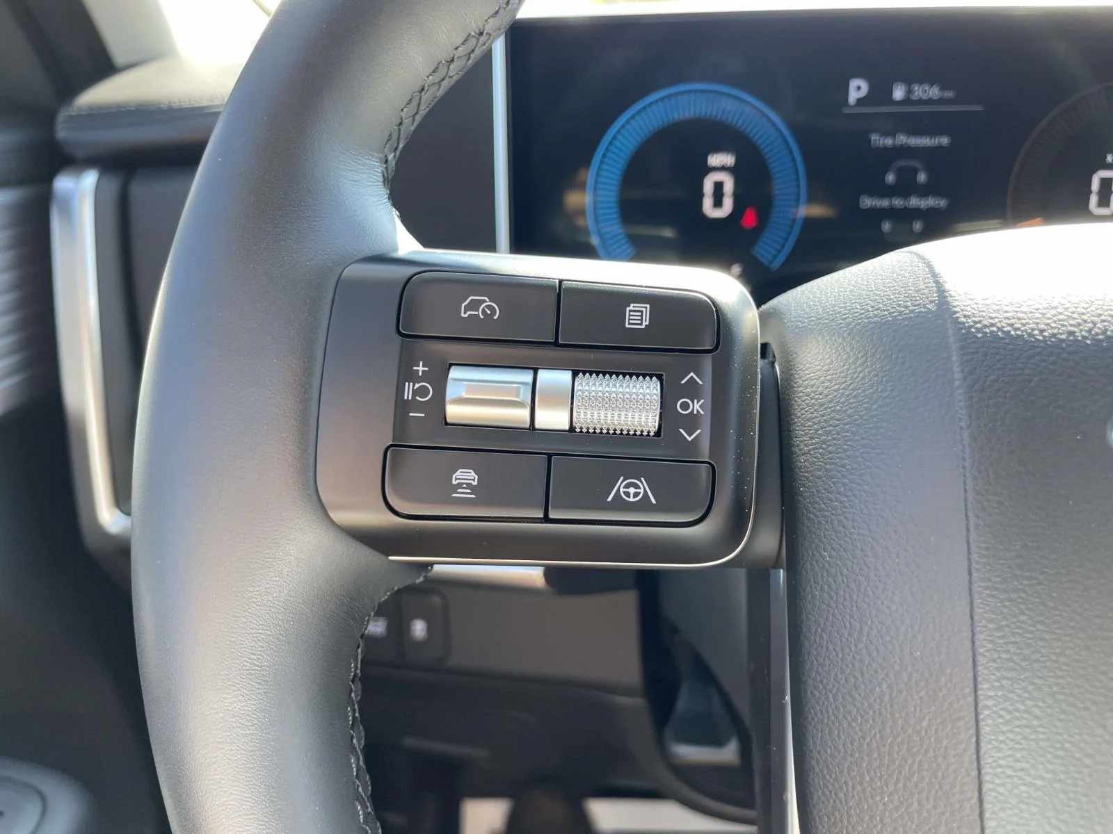 Used 2026 Hampton Gray Hyundai SE image 13