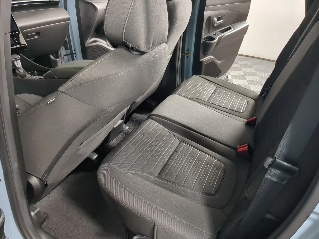 Used 2024 Blue Stone Hyundai SEL image 16