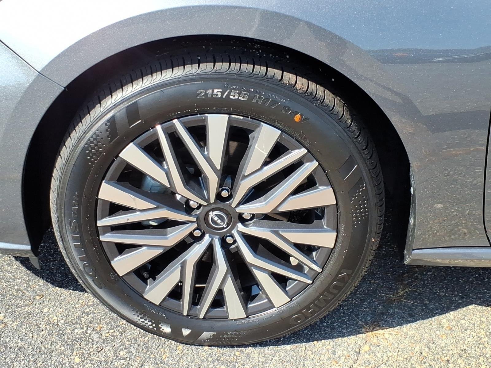 Used 2025 Gun Metallic Nissan SV image 4