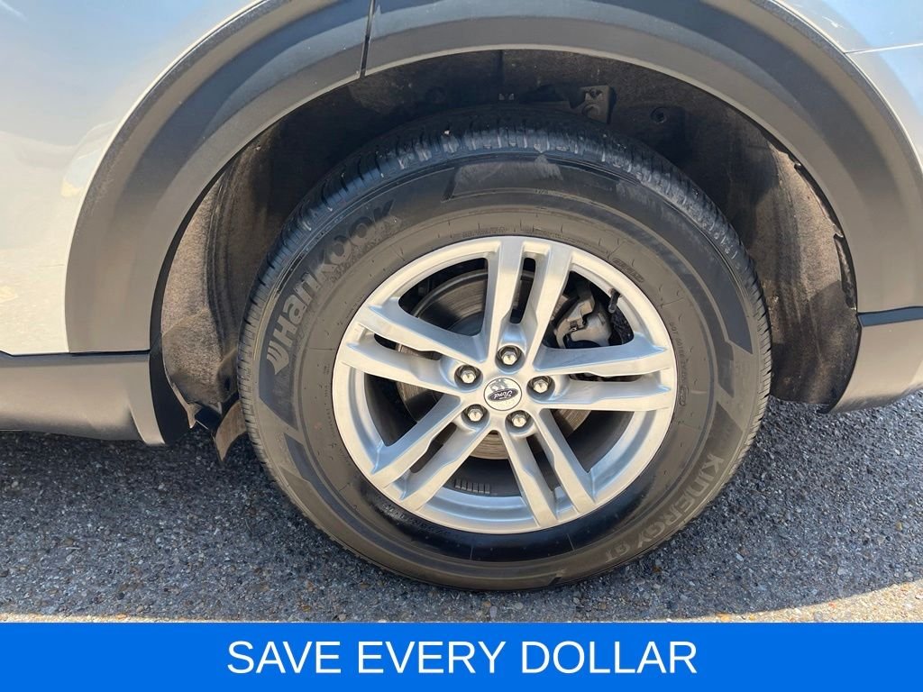Used 2024 Silver Ford XLT image 23