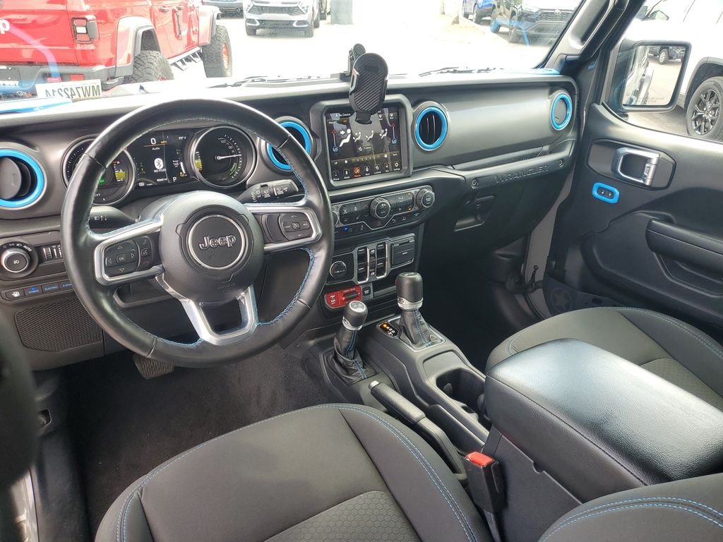 Used 2021 Gray Jeep Unlimited Rubicon 4xe image 13