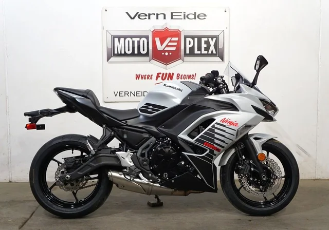 2026 Kawasaki Ninja® 650 ABS 