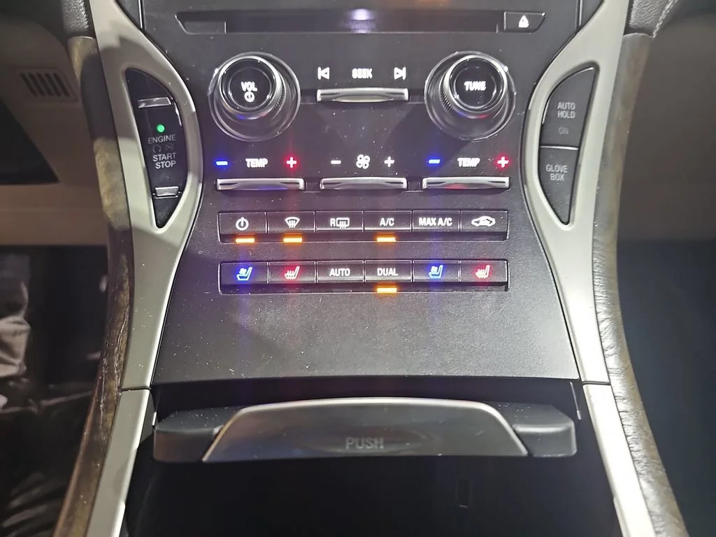 Certified Used 2019 Black Lincoln Reserve image 26