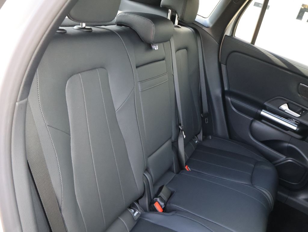 New 2026 Cirrus Silver Metallic Mercedes-Benz GLA 250 image 12