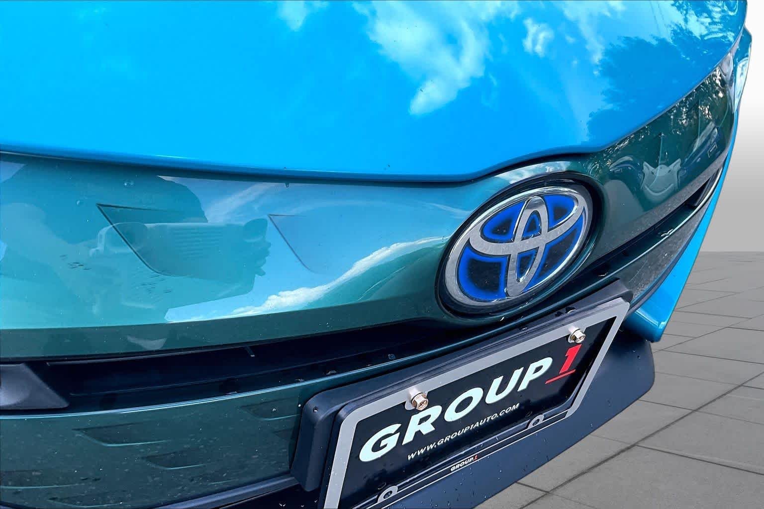 Certified Used 2017 Blue Magnetism Toyota Advanced image 28