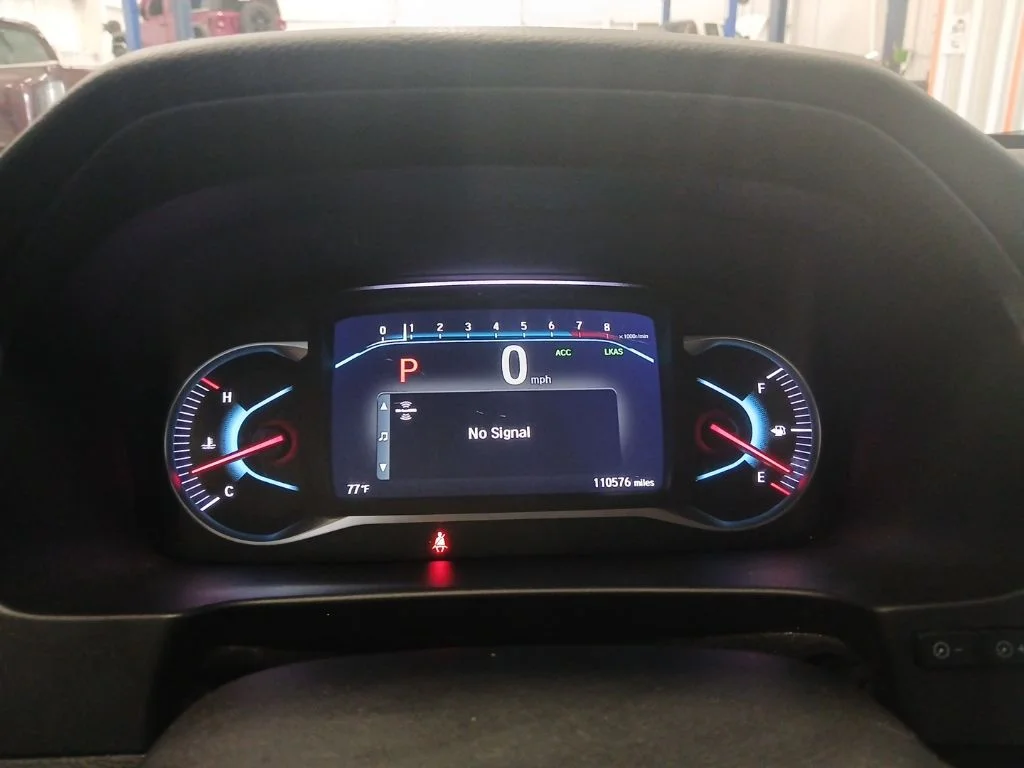 Used 2020 White Honda Touring image 15