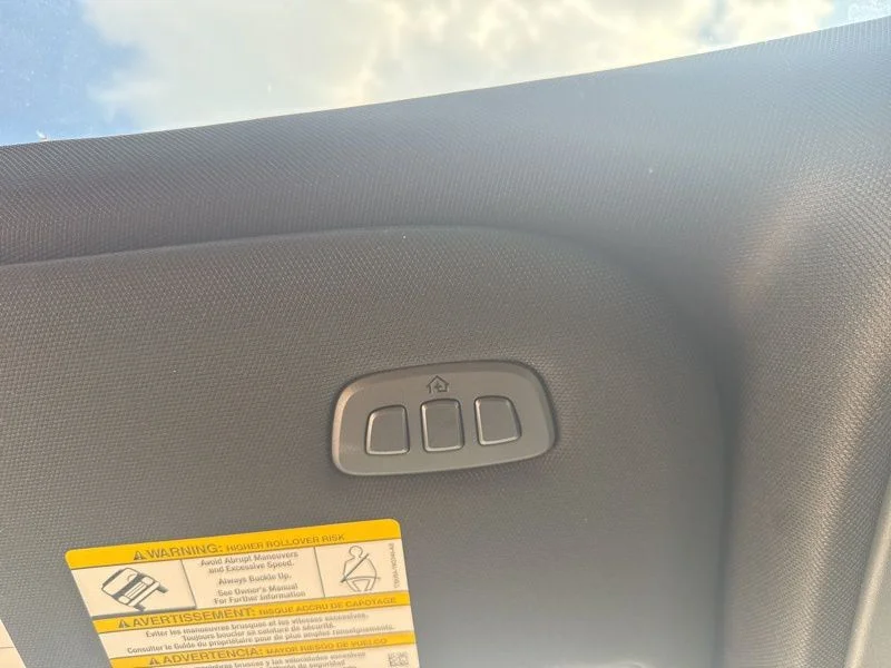 New 2025 Star White Metallic Tri-Coat Ford TREMOR® image 53