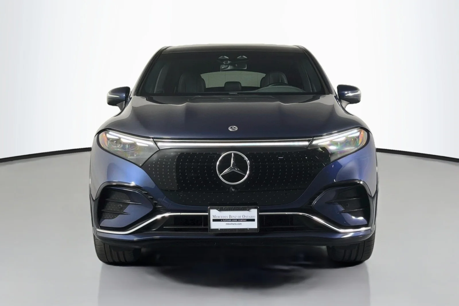 Used 2023 Twilight Blue Metallic Mercedes-Benz 580 image 3
