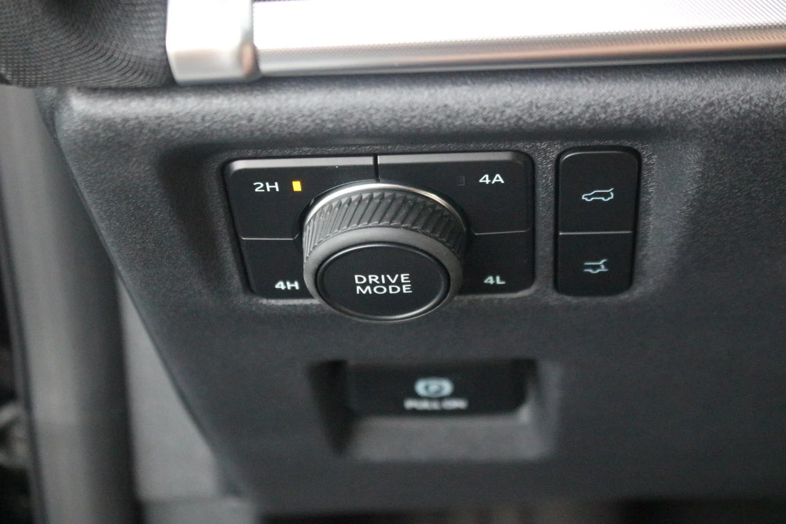Used 2025 Black Ford Platinum image 34